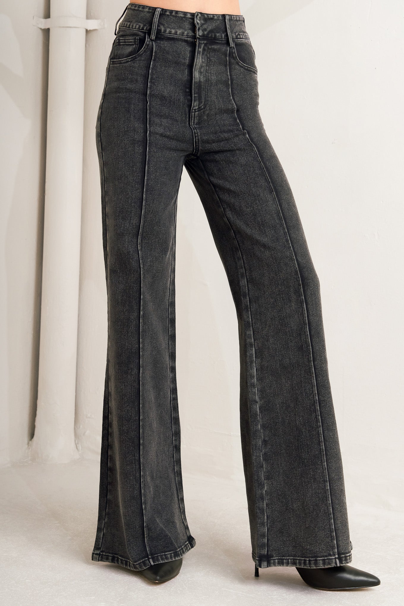 ELEGANT EVERYDAY LOOK DENIM PANTS