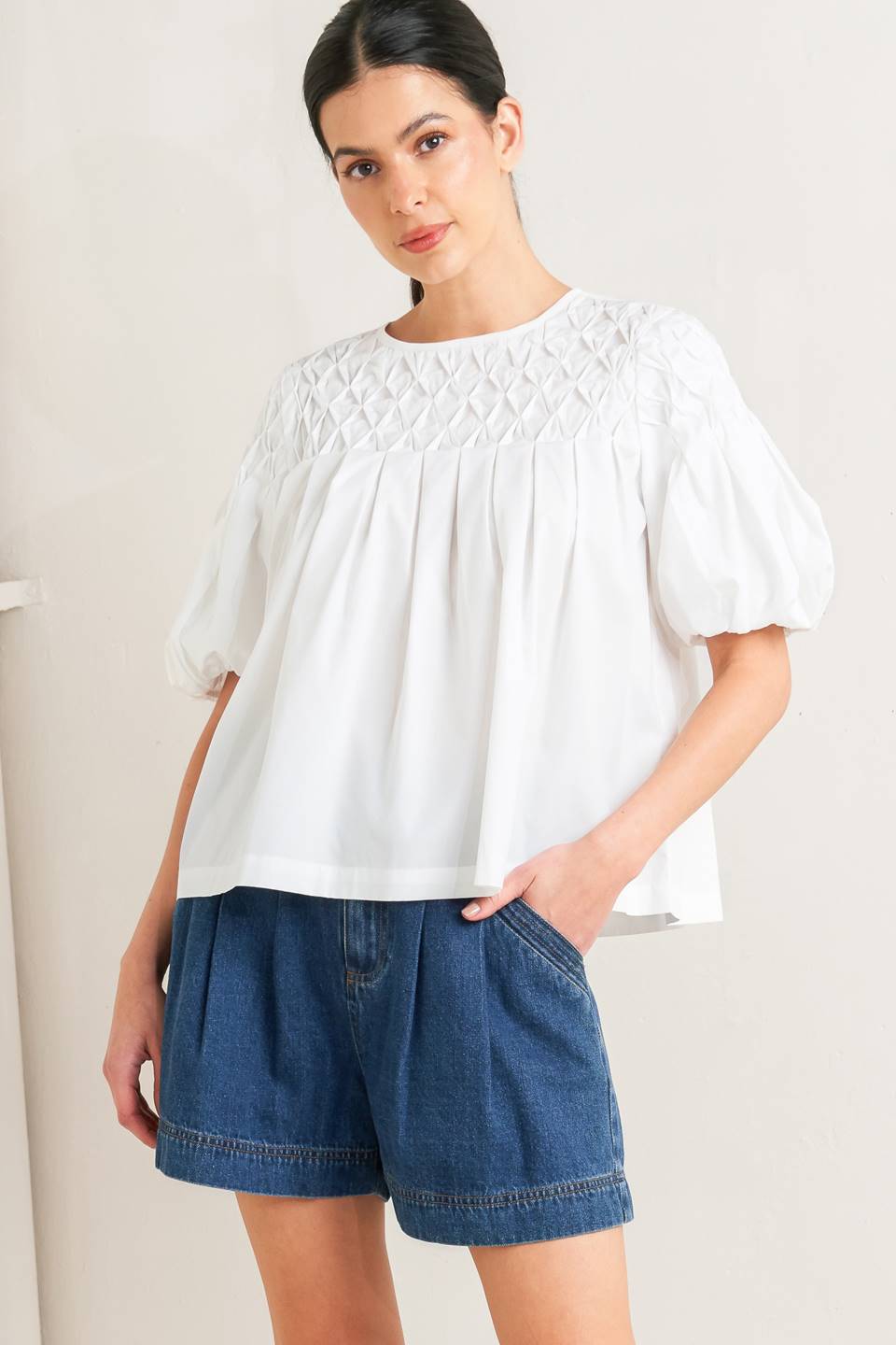 WHITE DREAM PUFF WOVEN TOP