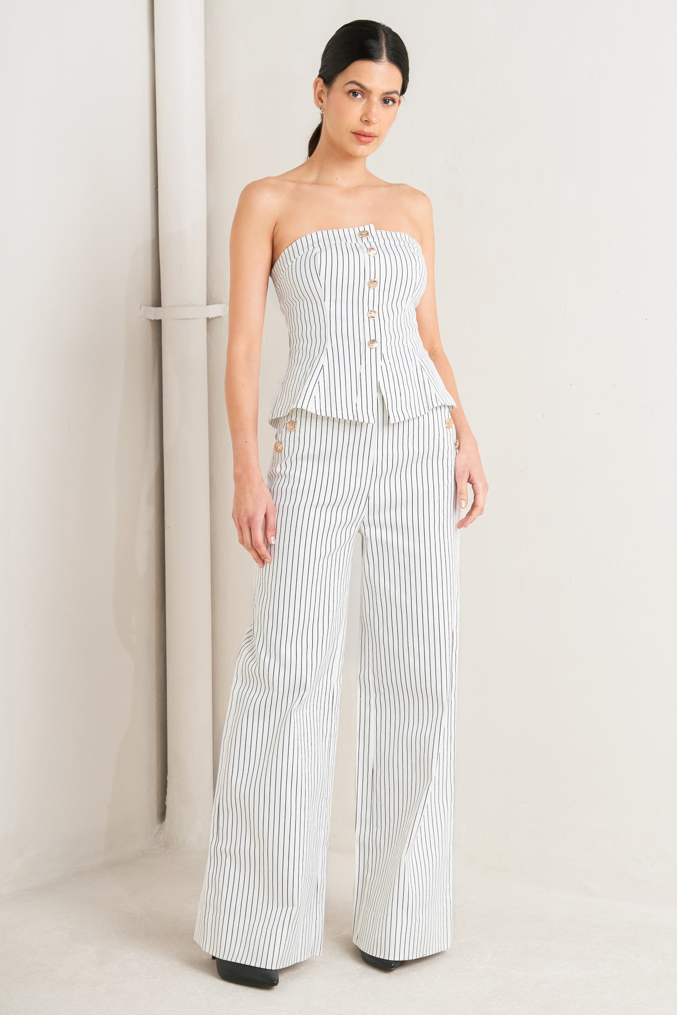 EFFORTLESS FORM STRIPE WOVEN TWILL TOP