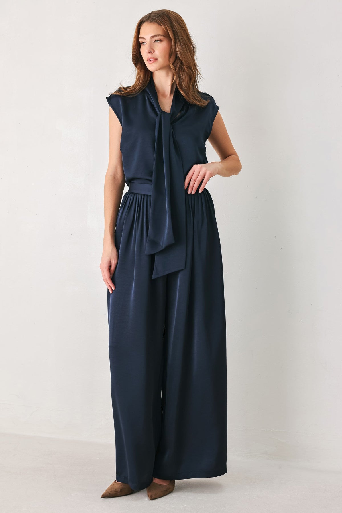 NAVY KNOT NAVY TIE-FRONT SLEEVELESS TOP