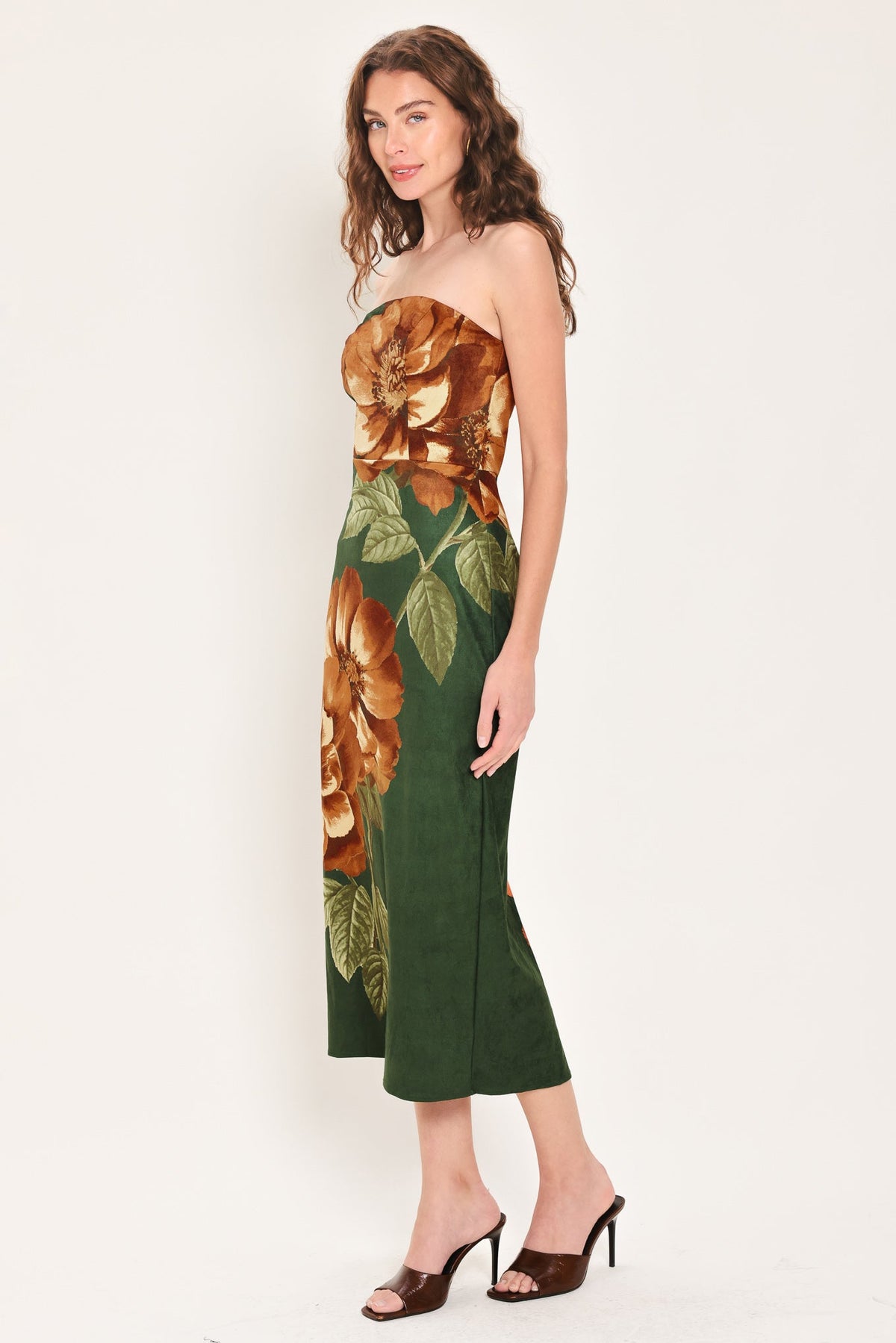 EVERGREEN ENCHANTMENT HUNTER GREEN TUBE MIDI DRESS