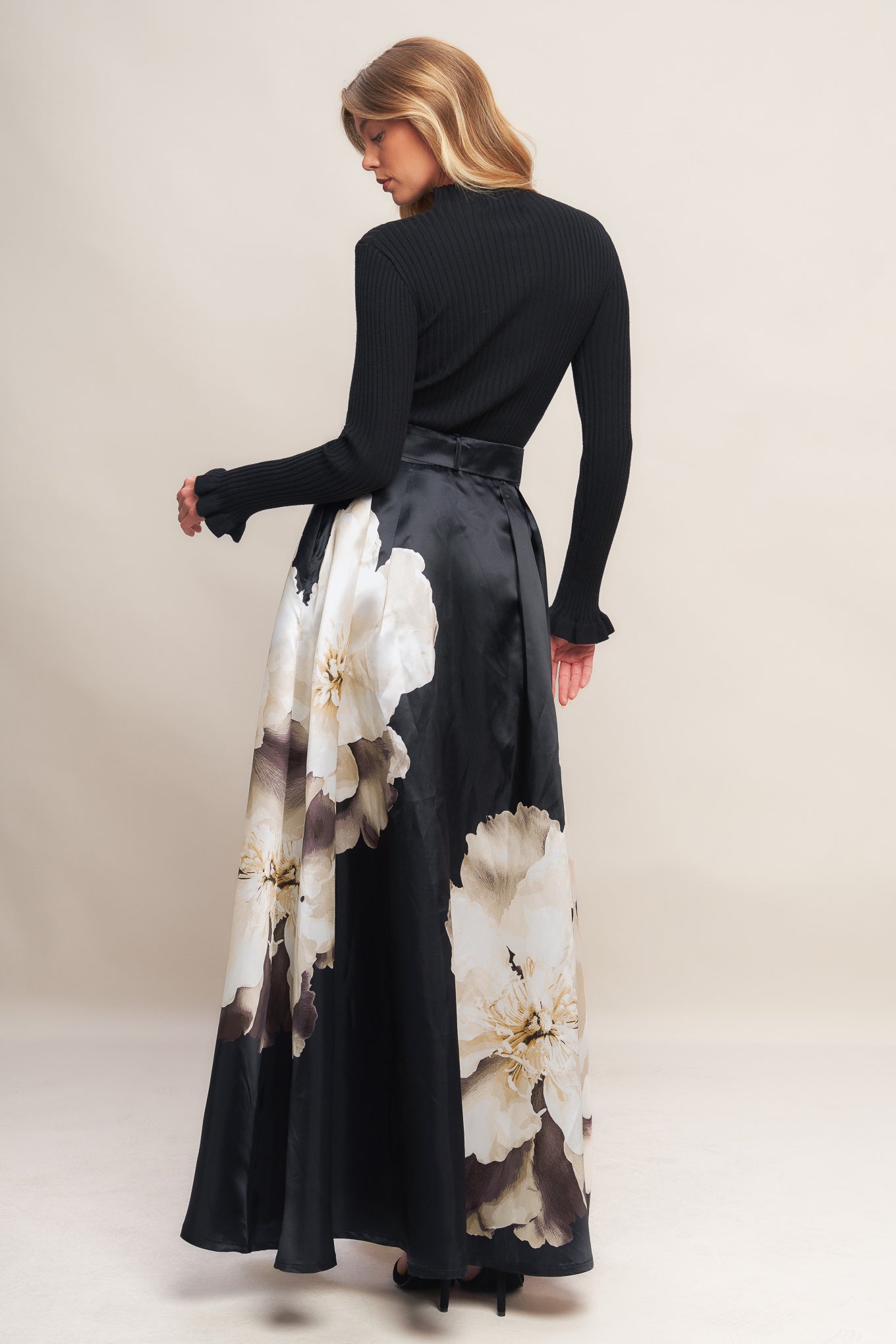 MIDNIGHT BLOOM BELTED WOVEN MAXI SKIRT