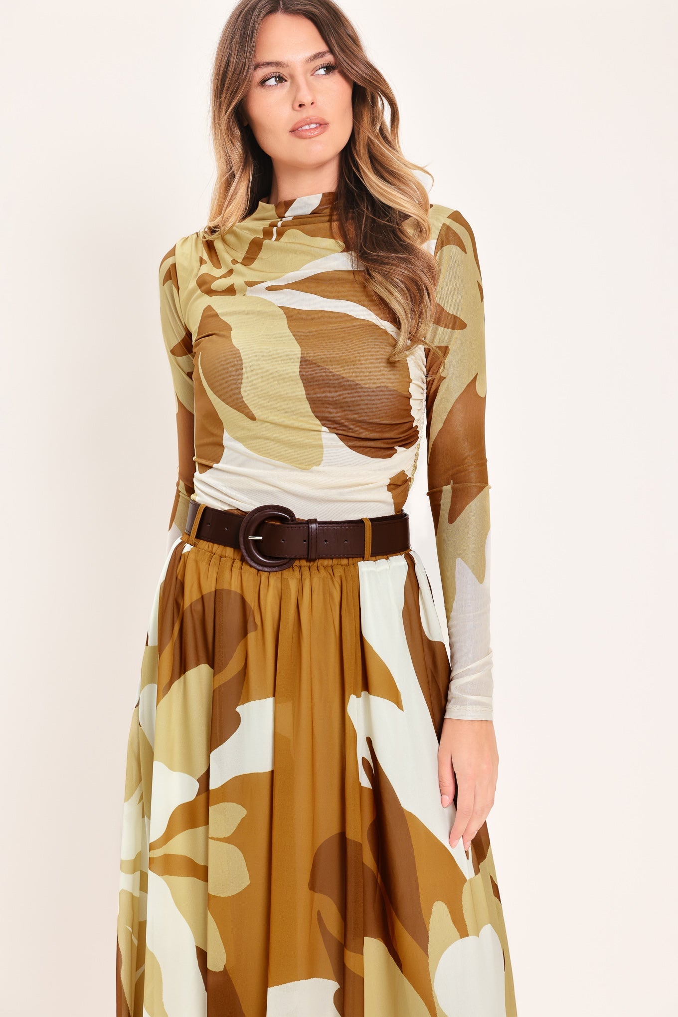 TOFFEE TROPICS WOVEN POWER MESH TOP