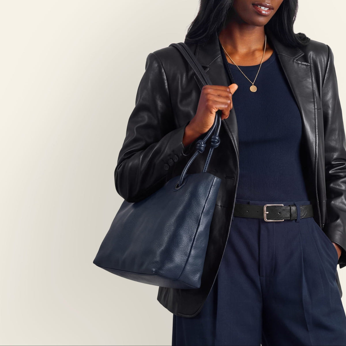 Studio Softie Tote In Pebbled Leather - Ink Navy