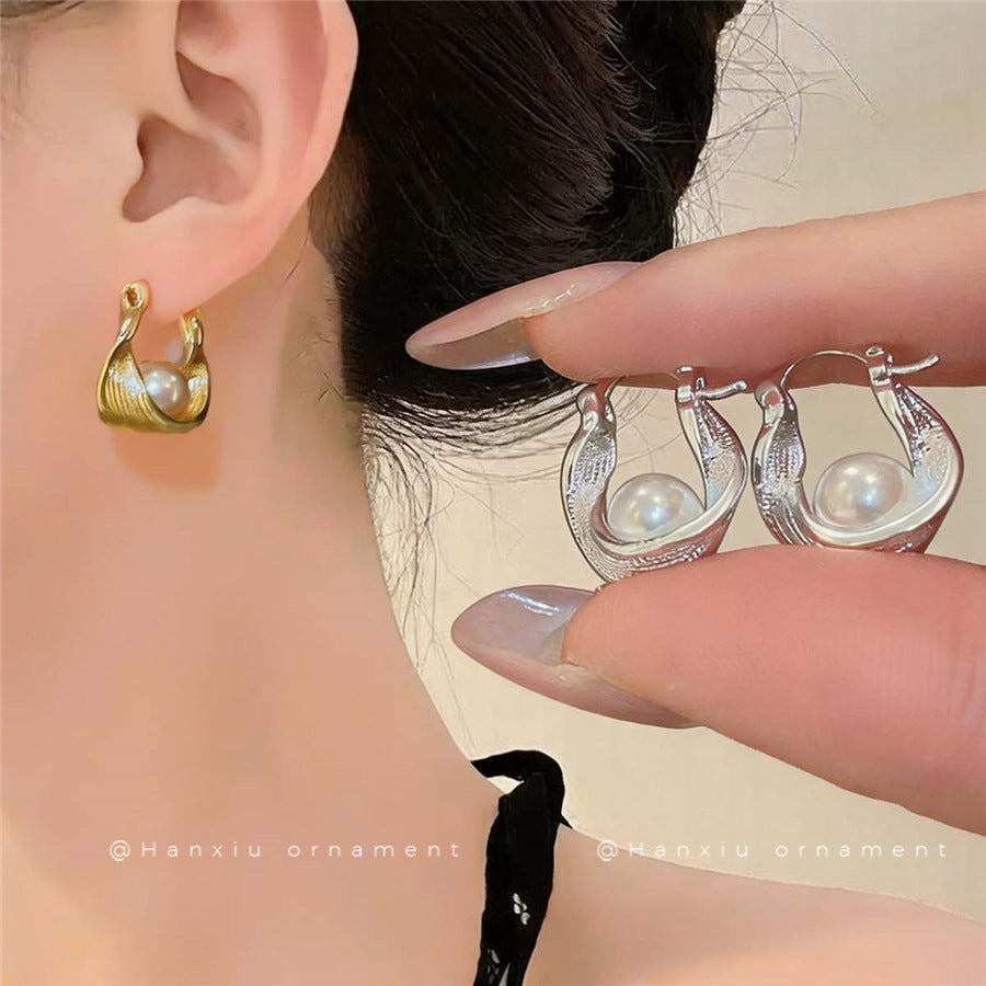 French Cream Style Pearl Silver Half Huggie Earrings For Women, Elegant Delicate Style Geometric Circle Ear Jewelry