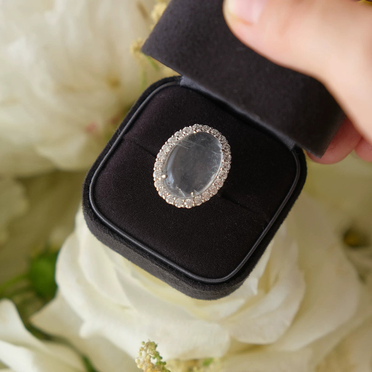 New Niche Design Oval Cabochon White Crystal Ring For Women, Micro Pave Cubic Zirconia, Light Luxury Versatile Commute Open Finger Ring