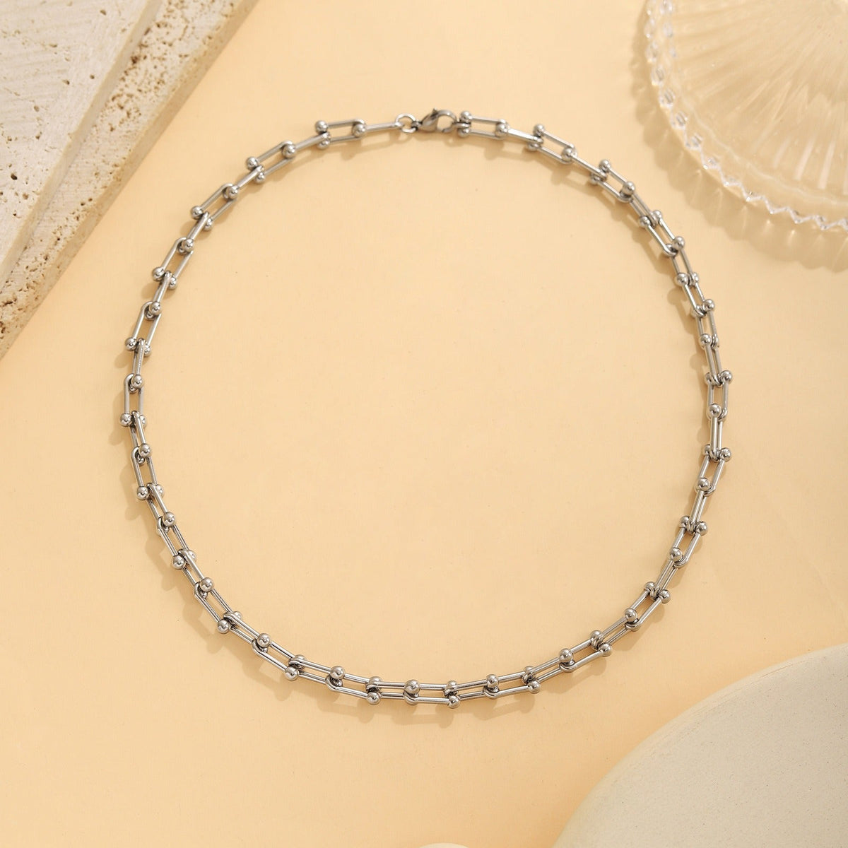 18k gold U-shaped horseshoe clasp bracelet necklace