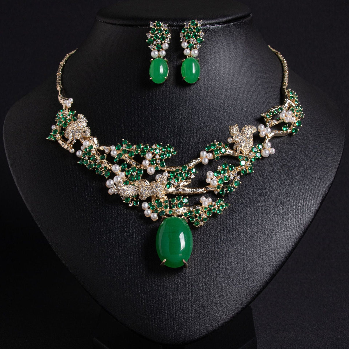 European And American Jewelry Elegant Luxury Short Collarbone Necklace Earrings Dinner Suit Women's Exaggerated Fashion High-end Accessories