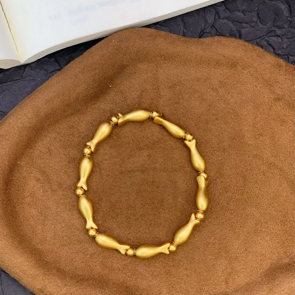24K Gold-Plated Strong Color-Retaining New Chinese-Style Small Yellow Fish Bracelet With Koi Design, Light Luxury Jewelry
