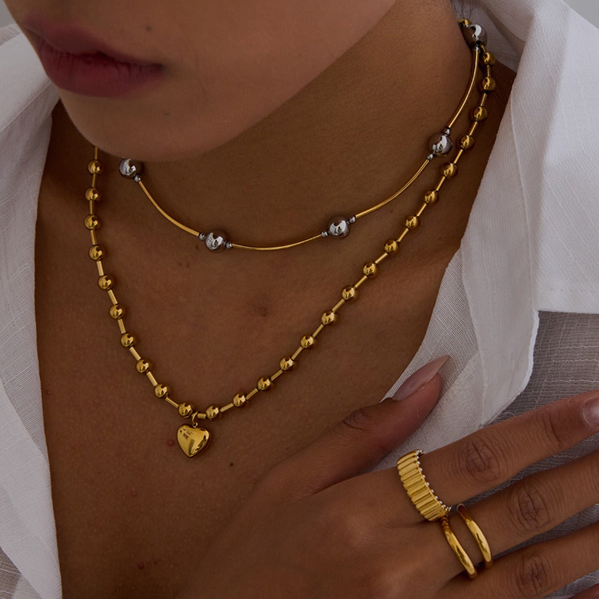 18K gold flower-shaped design exquisite and noble necklace, earrings and bracelet set