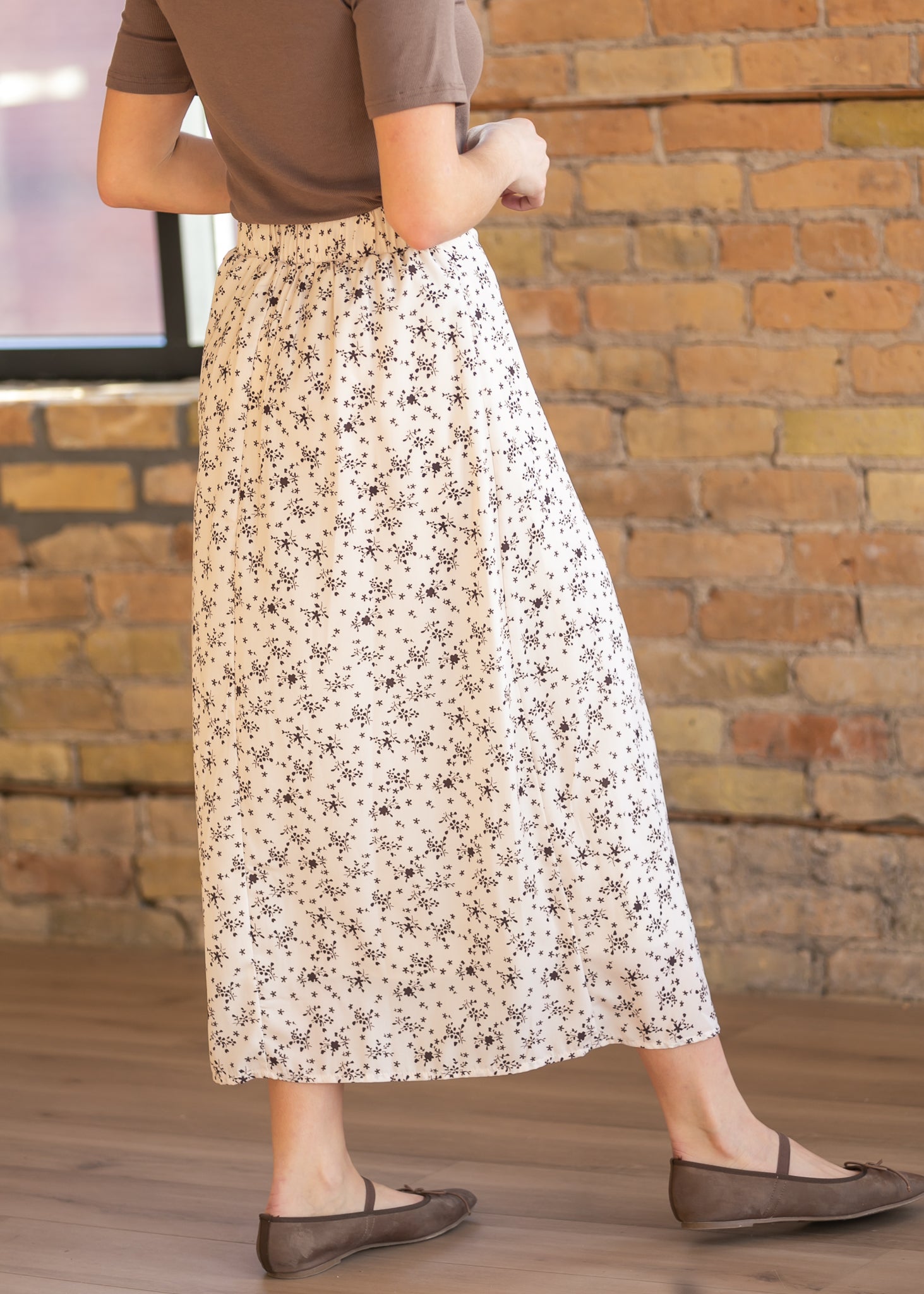 Braylyn Brown Floral Midi Skirt