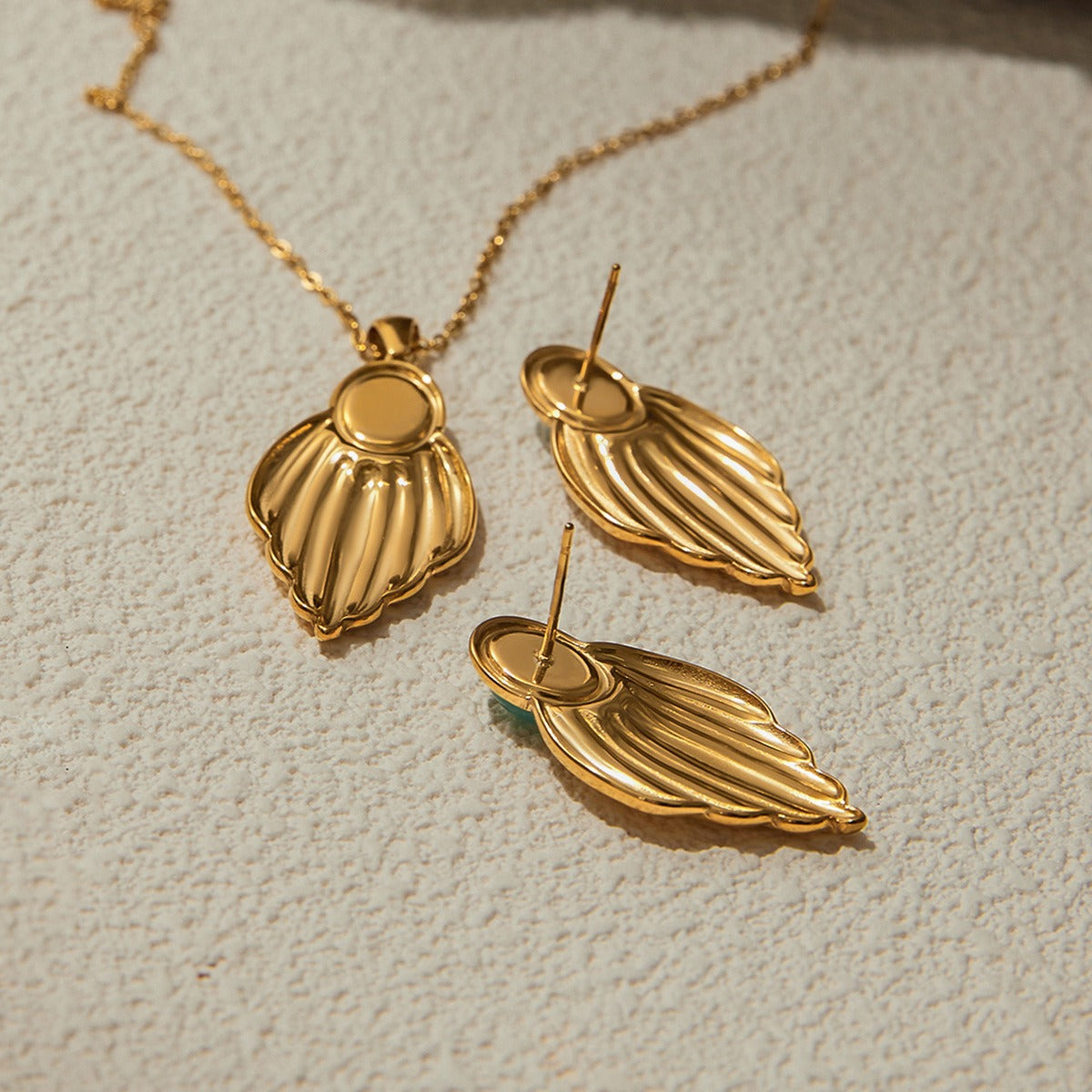 18K gold geometric shape with texture design exquisite unique necklace and earrings set