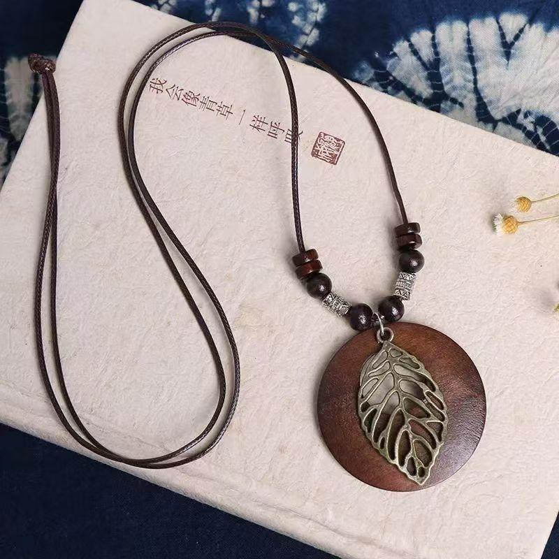 Ethnic-style Womens Retro High-end Sweater Chain Accessory