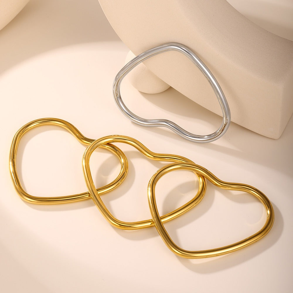 18K gold heart-shaped design simple unique bracelet
