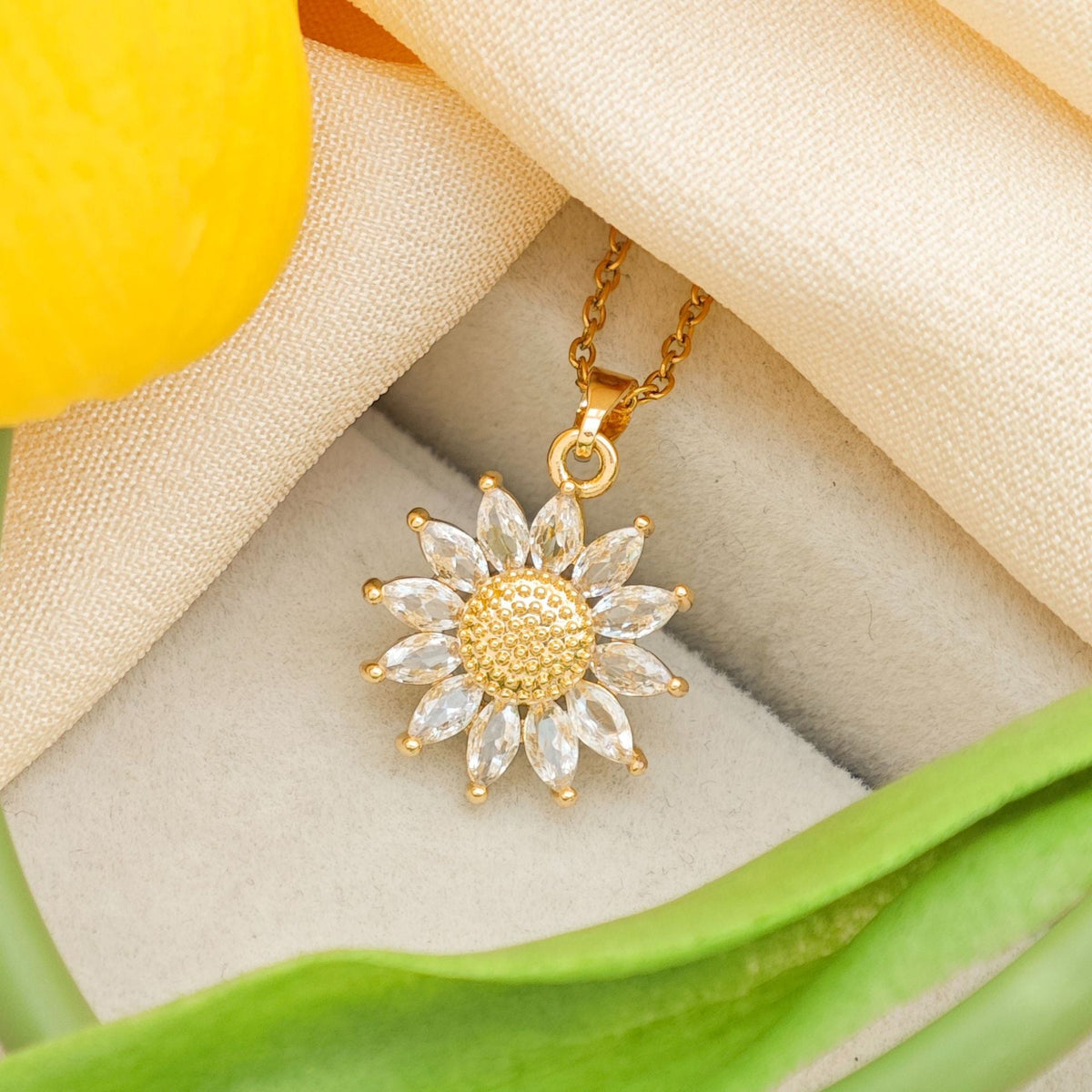 Necklace Cross-border New Sunflower Necklace Fashion Simple Accessories Ins Cyber Celebrity Sunflower Necklace