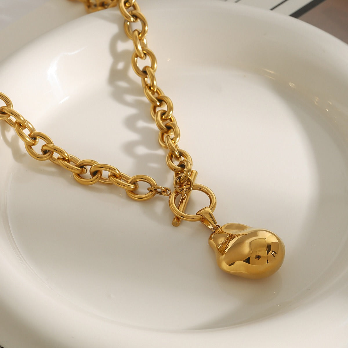 18K gold OT buckle with geometric design exquisite and noble necklace bracelet set