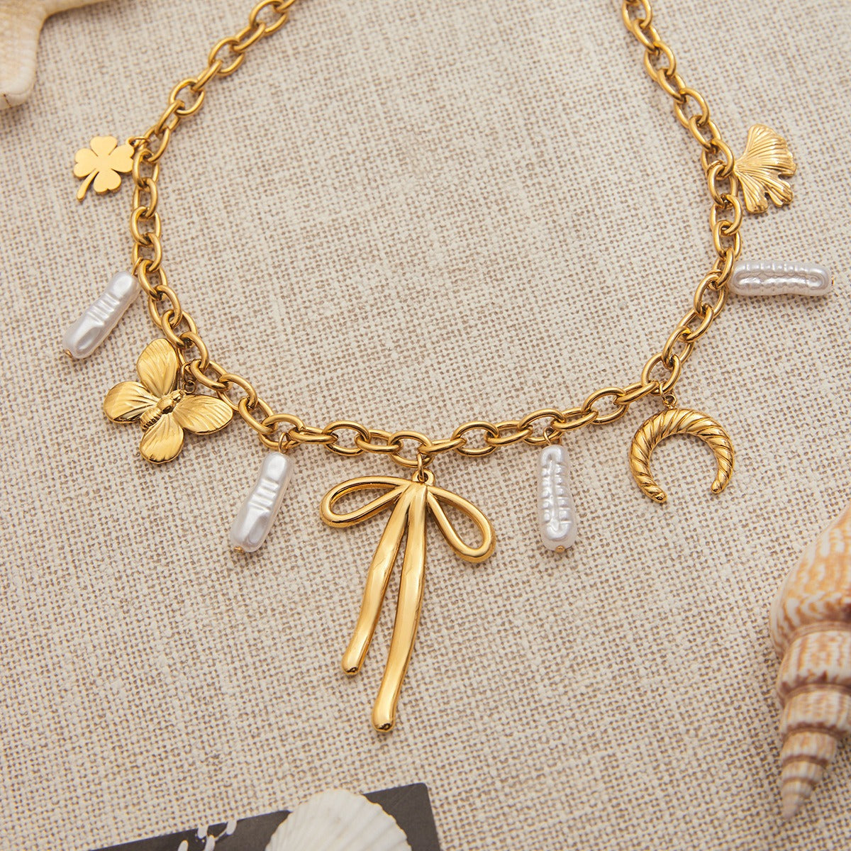 18K gold bow with pearl design exquisite and noble necklace