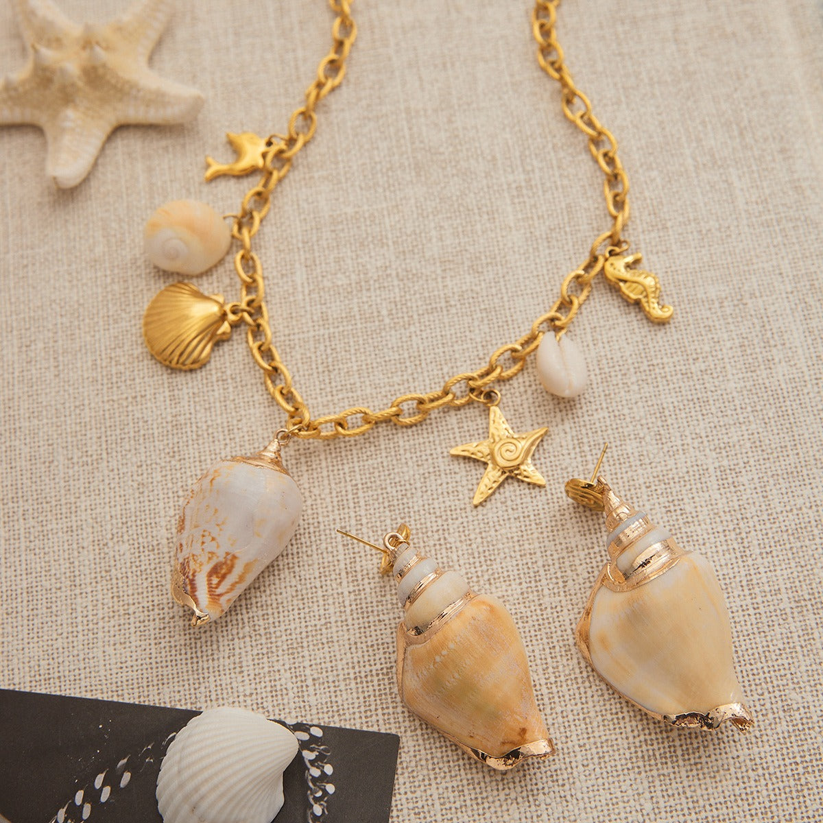 18K Gold Conch-Shaped Ocean-Style Earring and Necklace Set