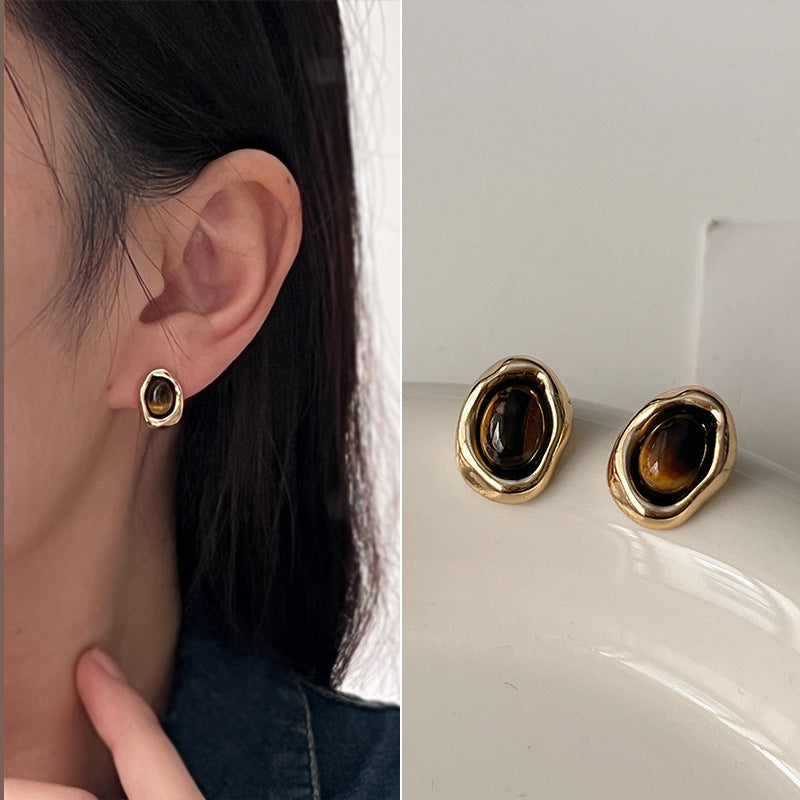 925 Silver Needle Internet Celebrity Same Style Gold Earrings Women's Light Luxury High-end Elegant All-match Earrings Retro New Earrings
