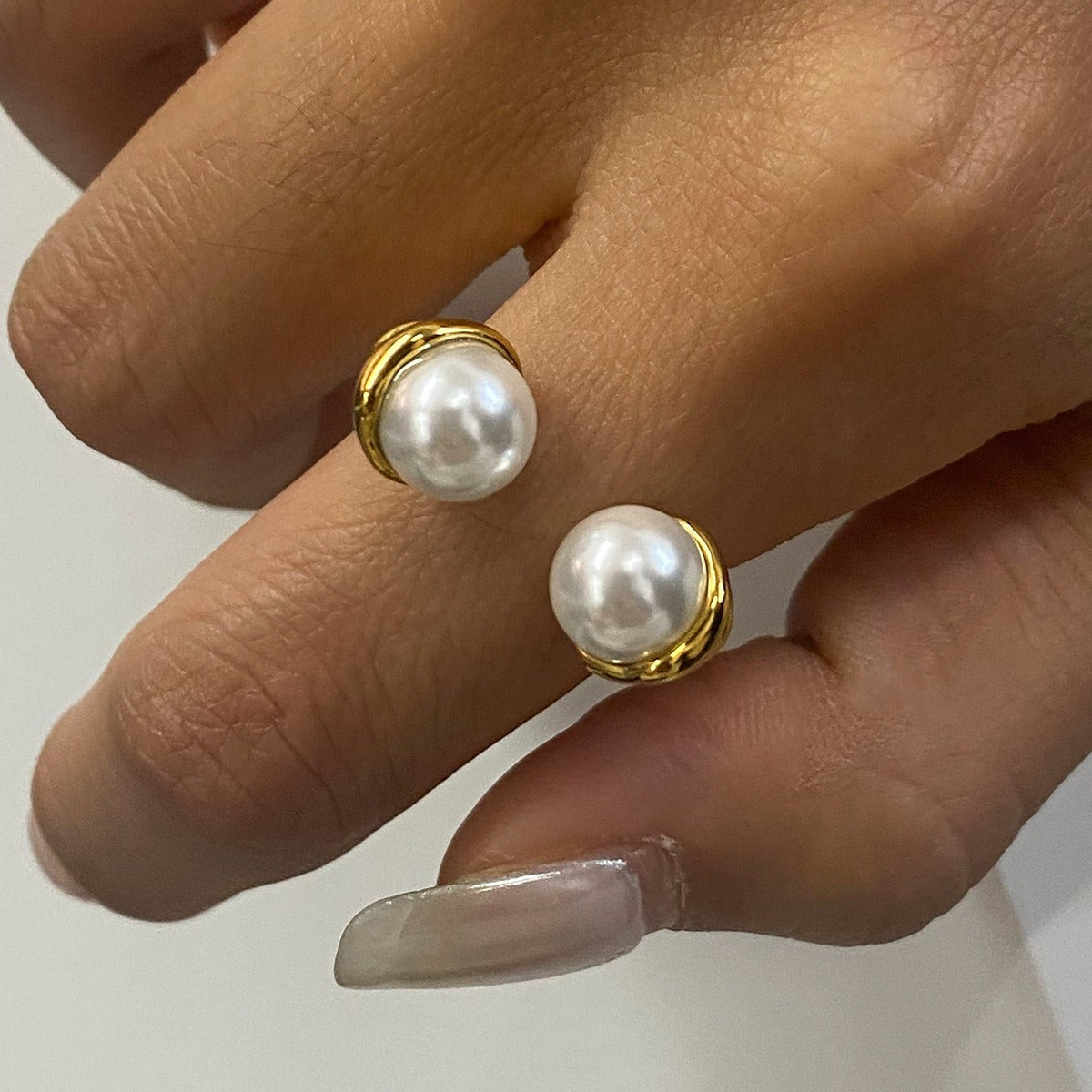 18K gold inlaid pearls exquisite design open ring