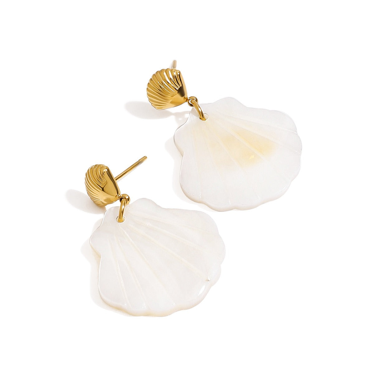 18K gold shell-shaped earrings with exquisite texture design