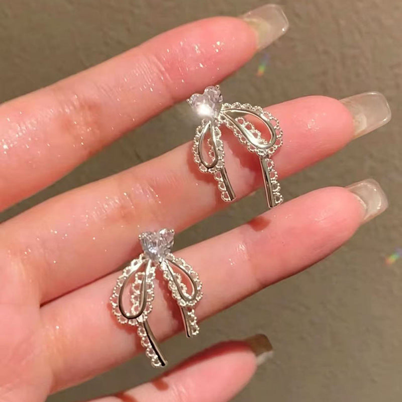 925 Silver Needle Internet Celebrity Same Style Gold Earrings Women's Light Luxury High-end Elegant All-match Earrings Retro New Earrings