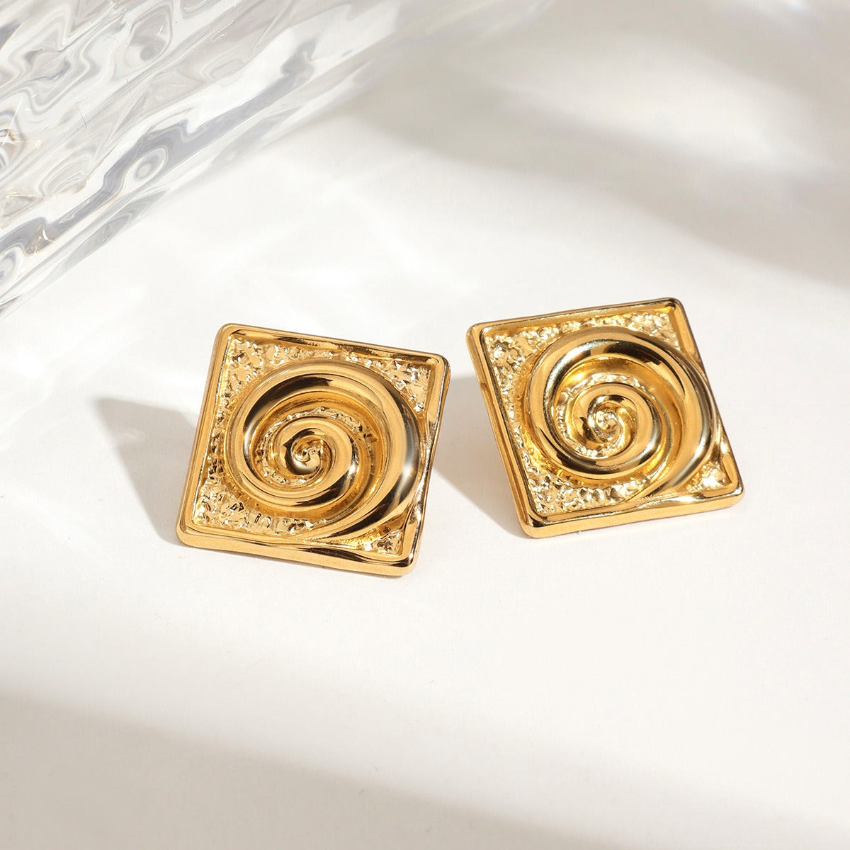 18K gold square with spiral pattern design simple and unique earrings