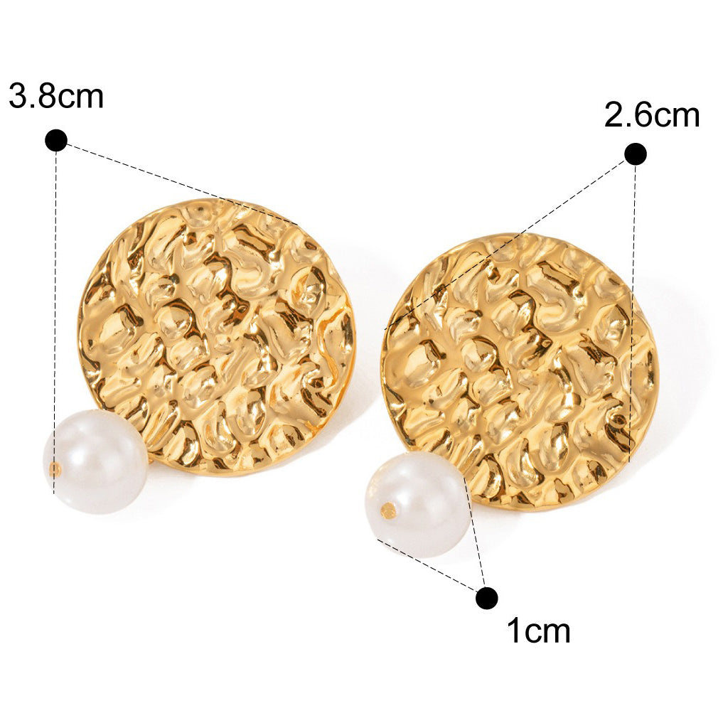 18K gold stylish round earrings with hammered and pearl design