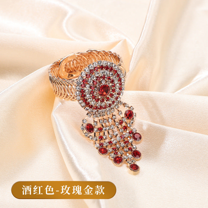 Exquisite Xinjiang Little Sheep Crystal Choker Necklace For Women