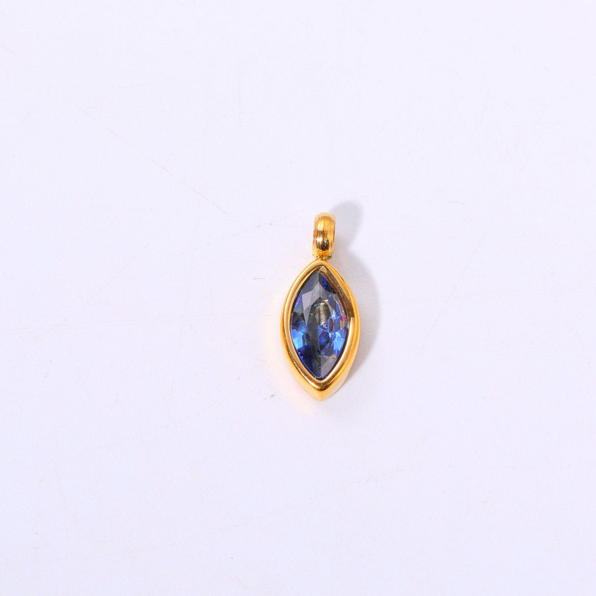 18K gold letters with birthstone design exquisite dazzling necklace