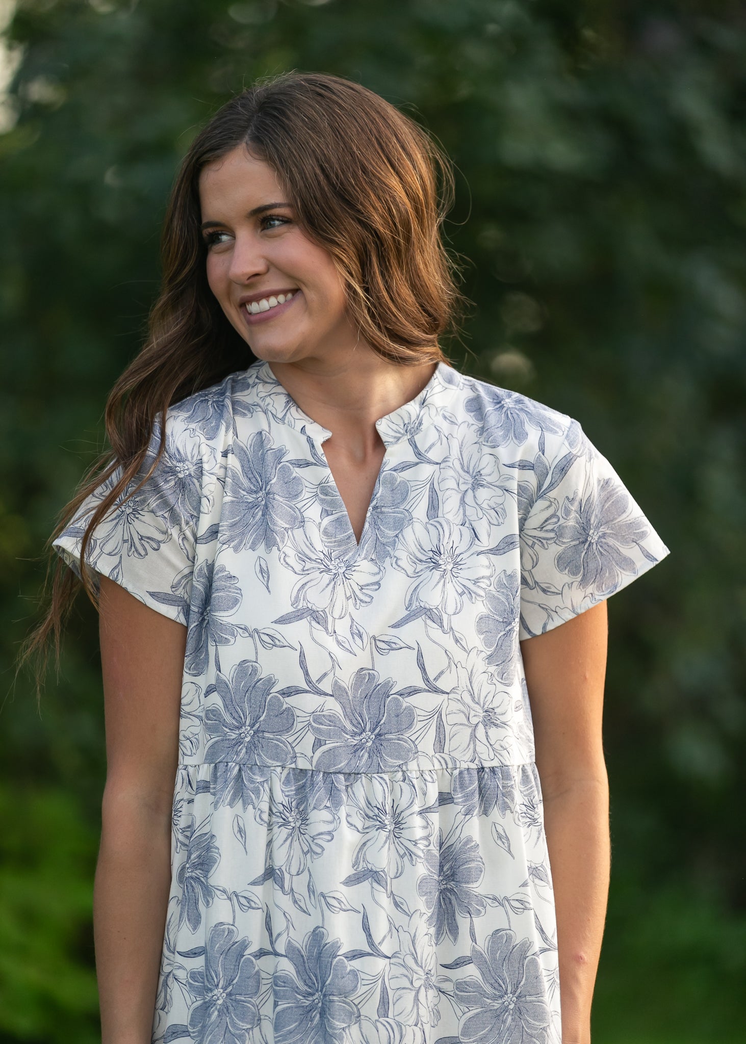 Jaydrien Blue Floral Short Sleeve Midi Dress