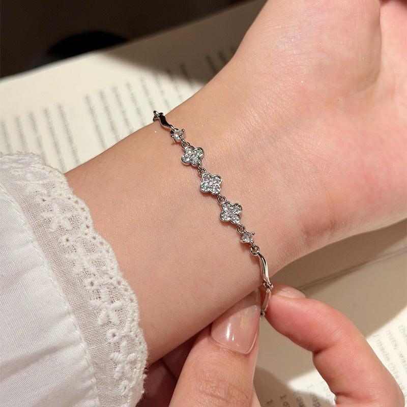2026 New Korean Style Niche Four Leaf Clover Bracelet For Women, Cold Minimalist Ins Design, High-End Jewelry Gift For Best Friend