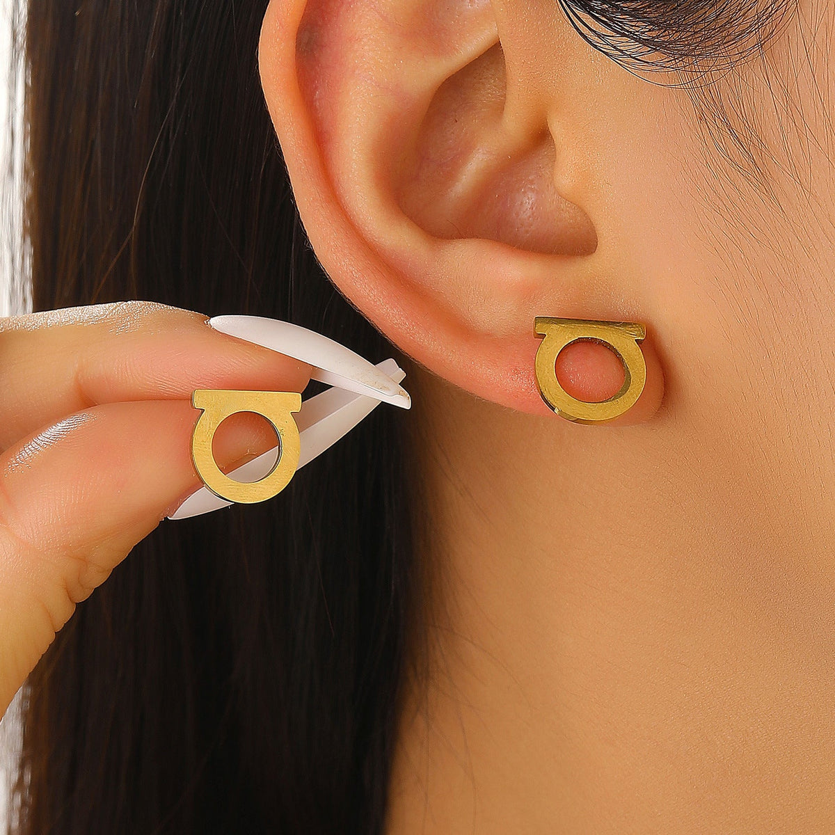Womens Stylish Versatile And Delicate Earrings