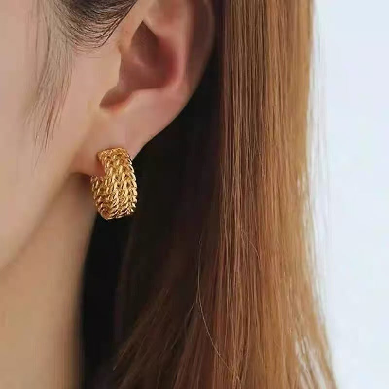 925 Silver Needle Internet Celebrity Same Style Gold Earrings Women's Light Luxury High-end Elegant All-match Earrings Retro New Earrings