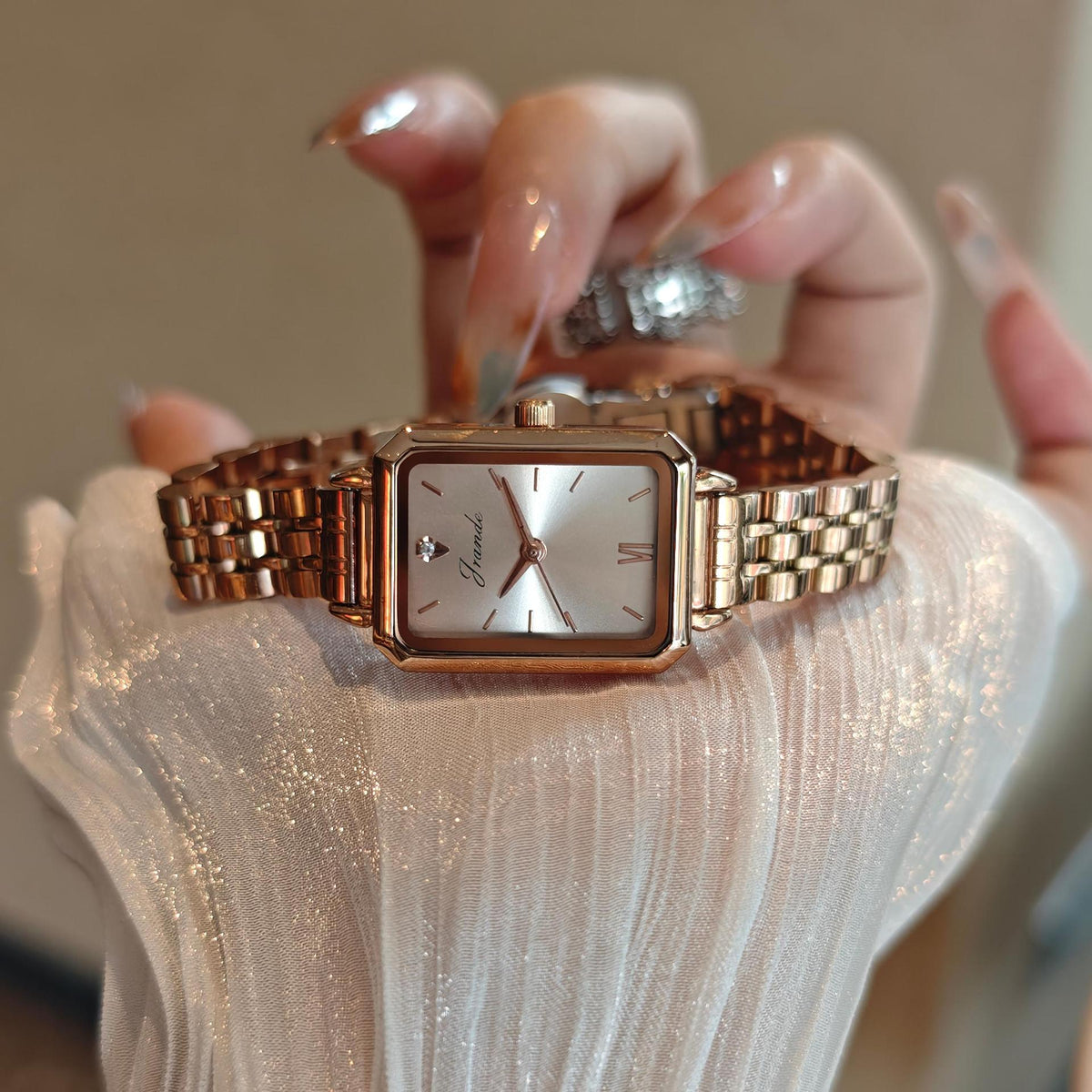 Womens French-Style Fashionable Quartz Dress Watch