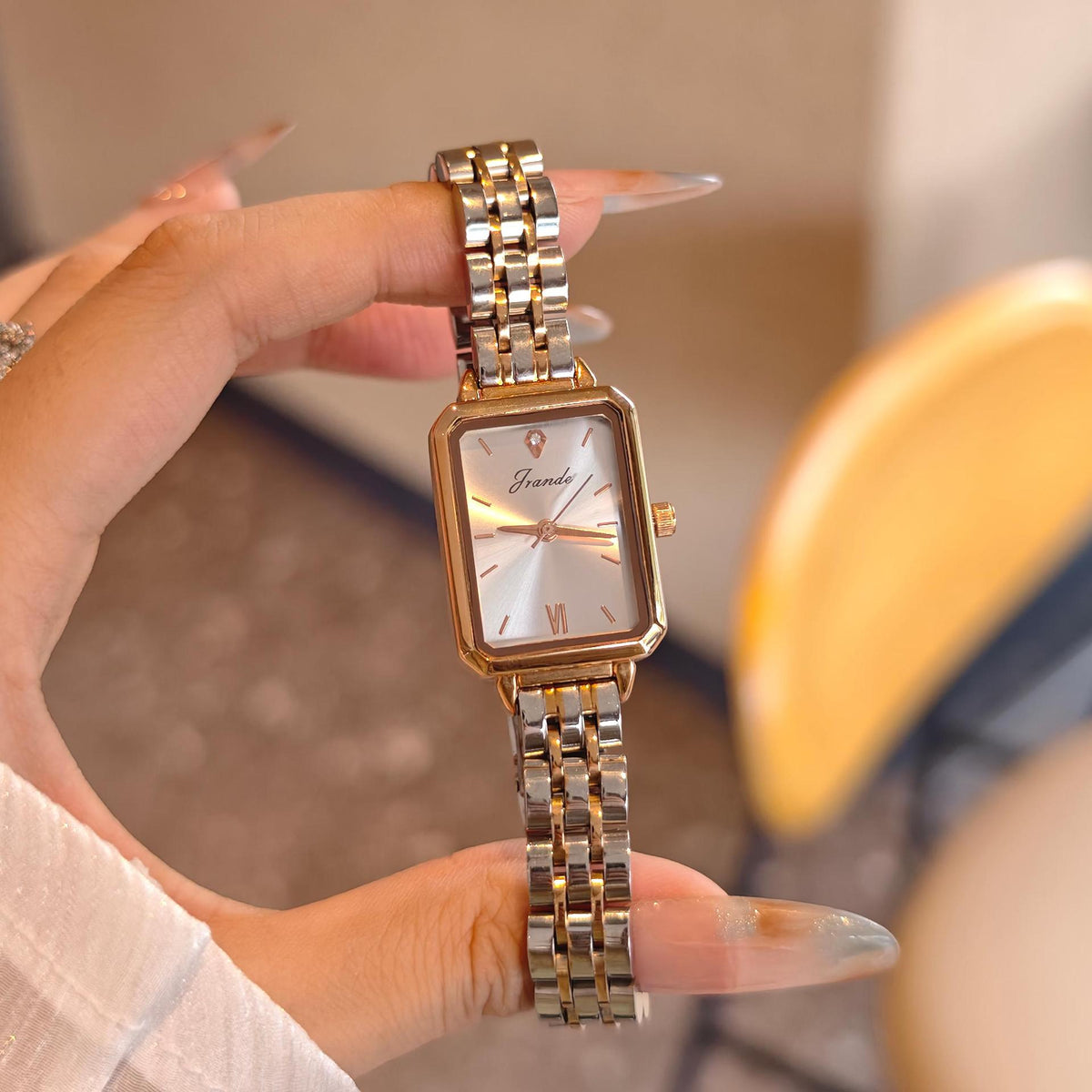 Womens French-Style Fashionable Quartz Dress Watch