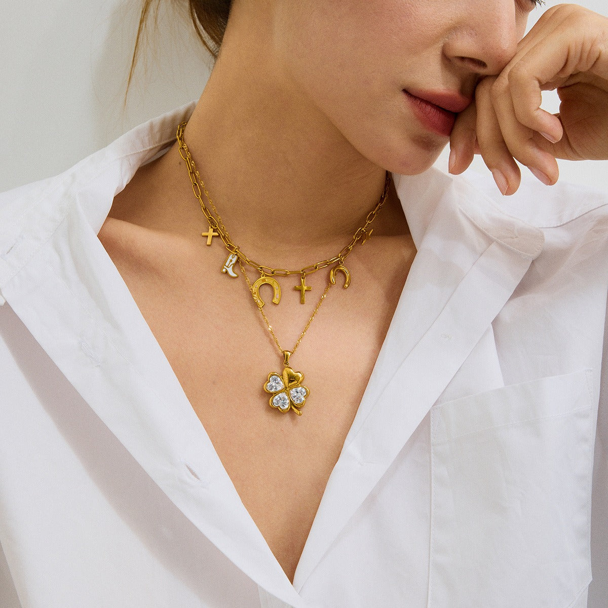 18K Gold Cross and Star Design Beautiful Fashion Necklace