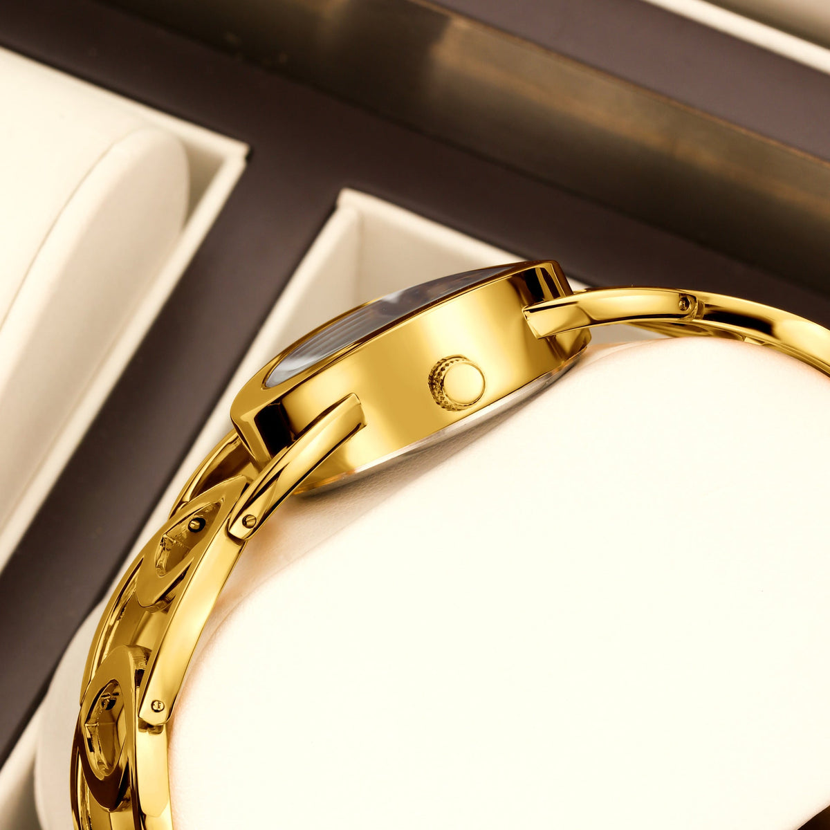 Affordable Luxury Waterproof Quartz Womens Watch