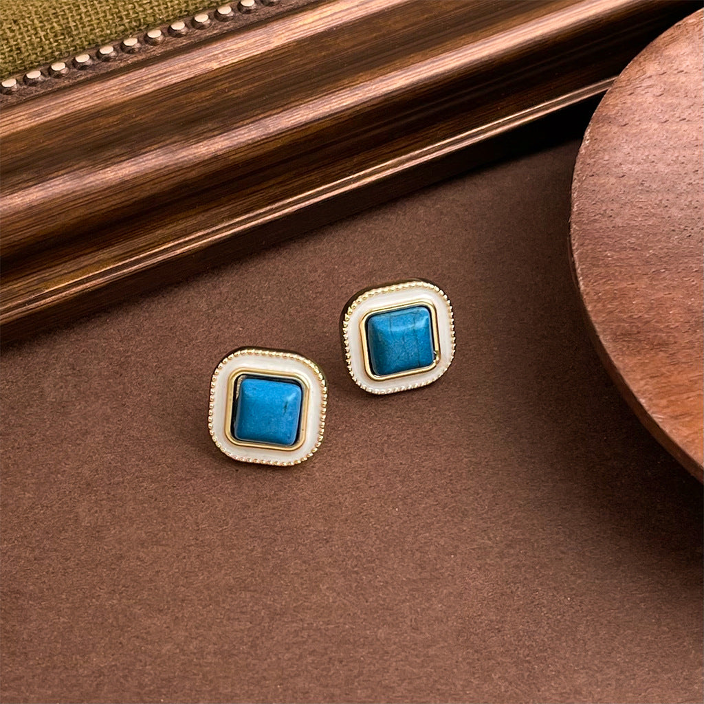 Vintage High-end Earrings Bold And Personalized Ear Cuffs