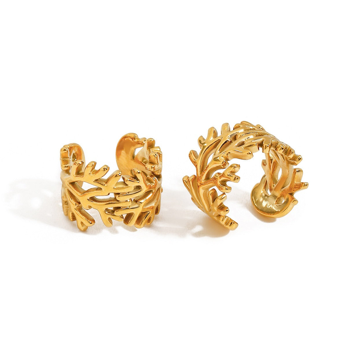 18K gold hollow branch design simple and fashionable earrings