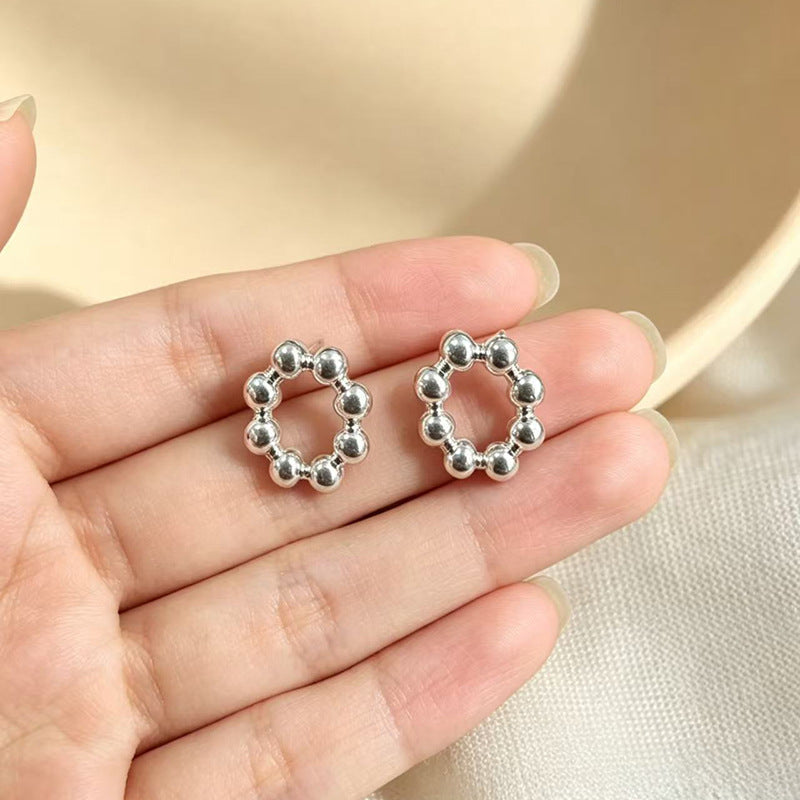 925 Silver Needle Internet Celebrity Same Style Gold Earrings Women's Light Luxury High-end Elegant All-match Earrings Retro New Earrings