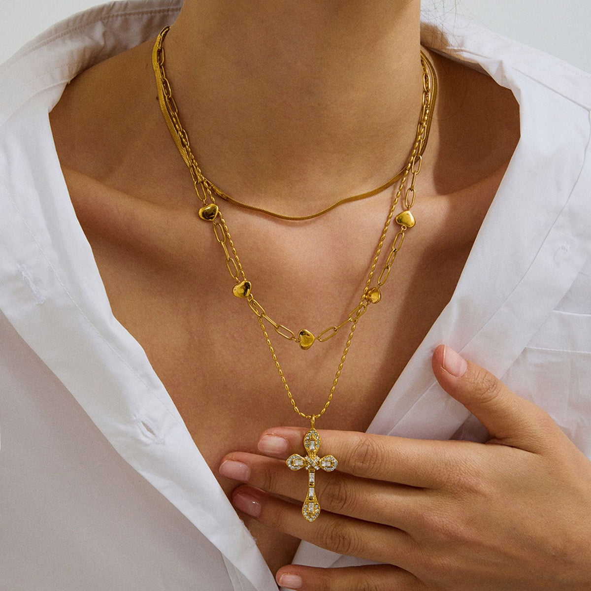 18K Gold Cross Inlaid Gemstone Design Classic Fashion Necklace