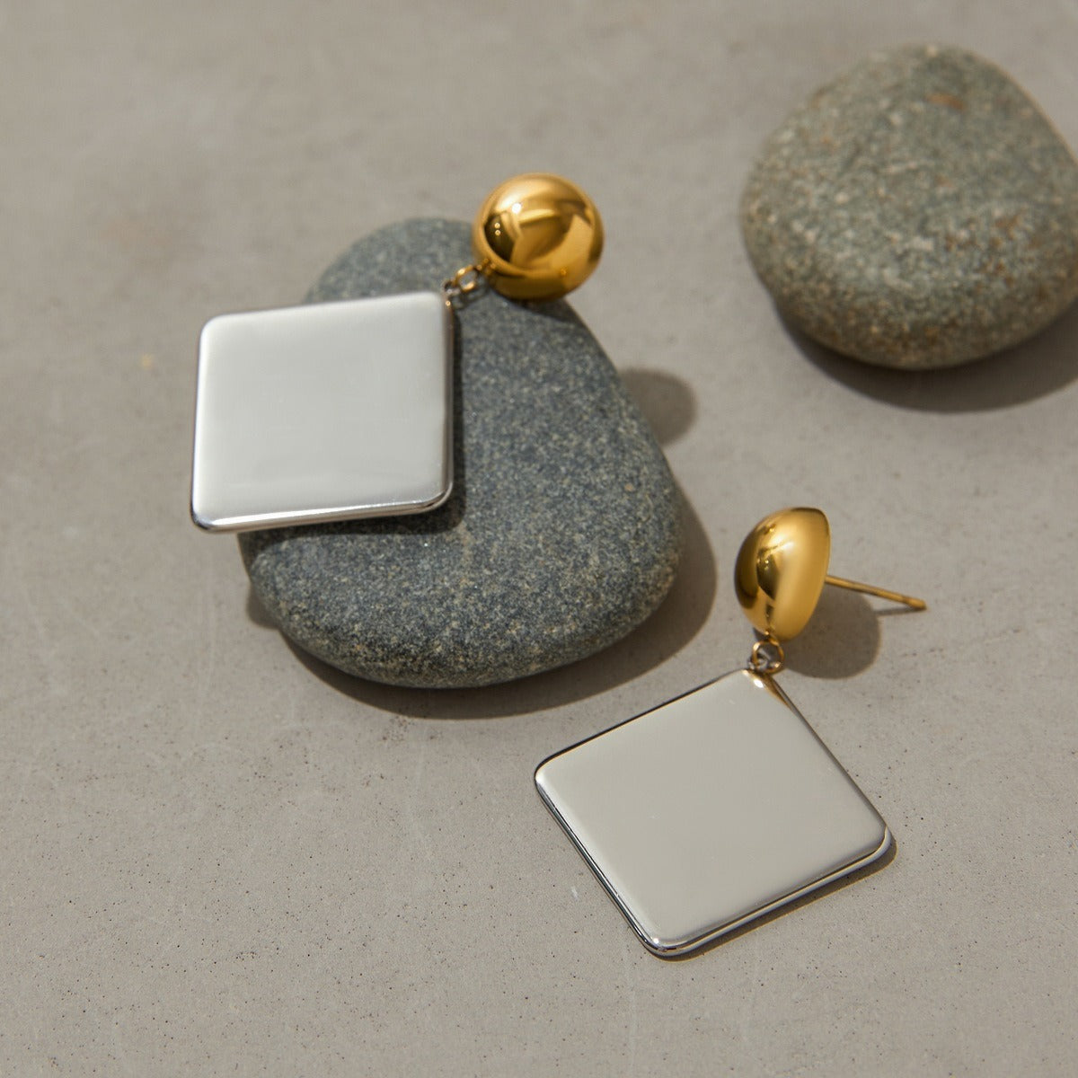 18K gold geometric square design classic retro earrings