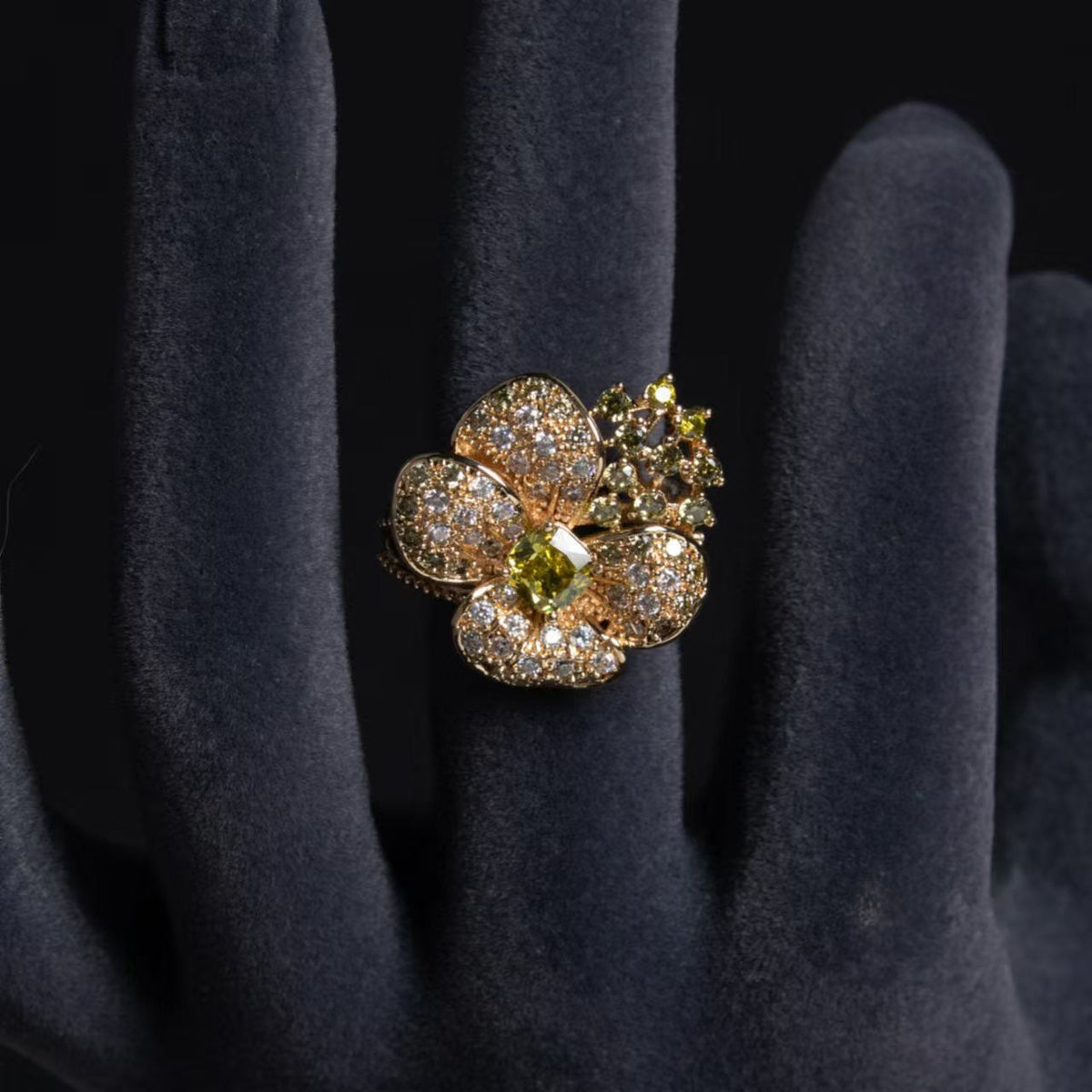Europe And The United States Cross-border Flower Zircon Necklace Earrings Suit Senior Niche Luxury Bride Dress Accessories Wholesale
