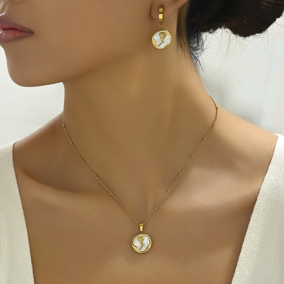 Simple Fashion Necklace Women's Summer High-end Sense Personalized Rose Mother-of-pearl Earrings Suit All-match Jewelry
