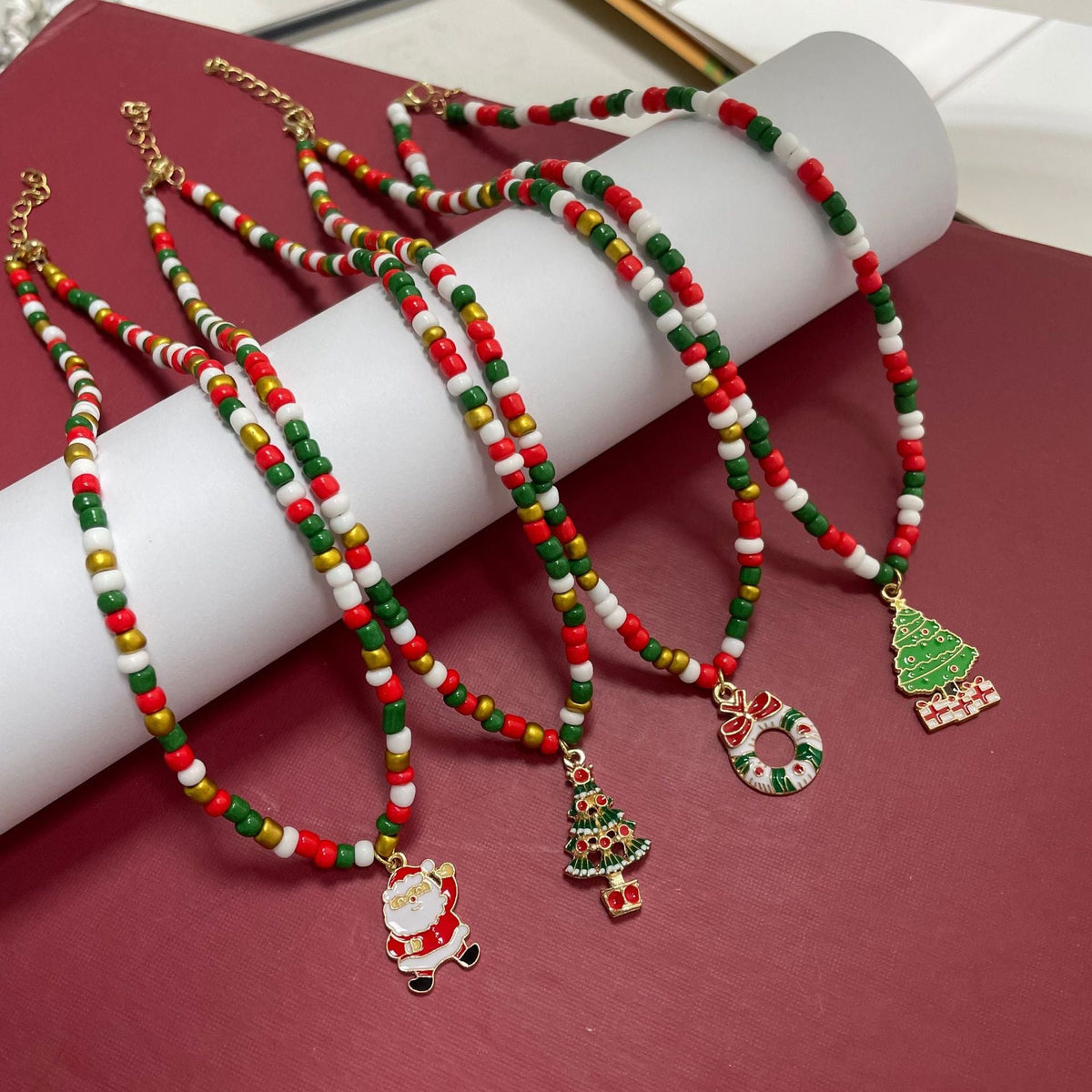 Amazon Cross-border Christmas Acrylic Rice Beads Necklace Santa Claus And Other Pendants Factory Direct Approval