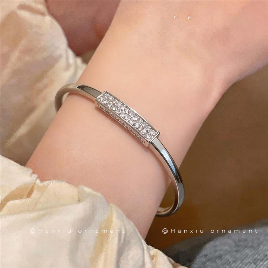 Stainless Steel Full Paved Zircon Clasp Bangle For Women, 18K Gold Plated, INS European American Trendy Versatile Light Luxury Personality Bracelet