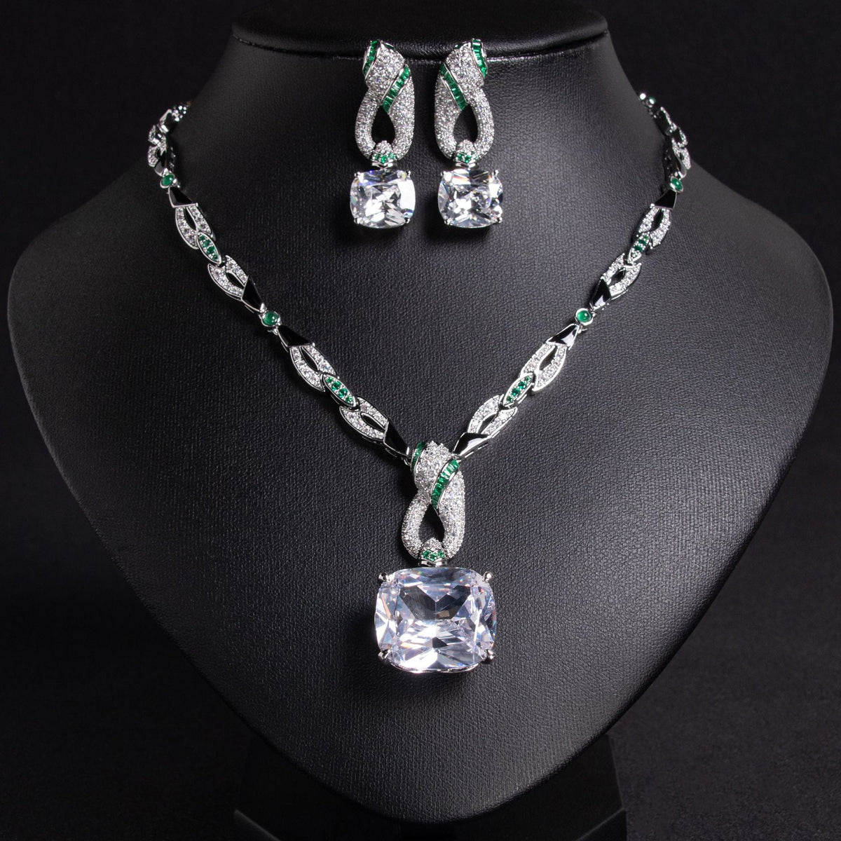 Cross-Border Fashion Geometric Design Jewelry Set Light Luxury Personality Versatile High-End Simple Snake Necklace Jewelry For Women