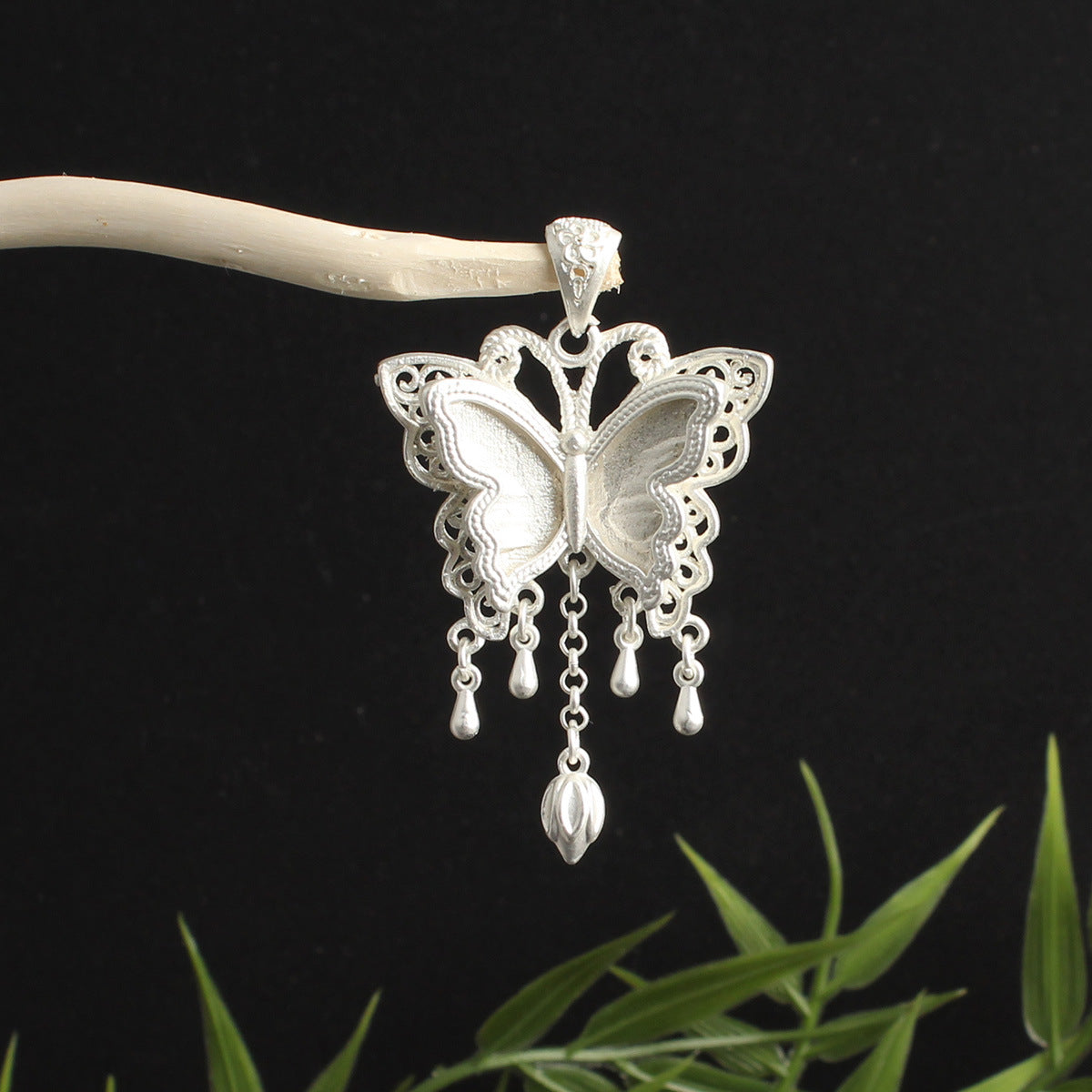Butterfly Pendant Inlaid With A Bell