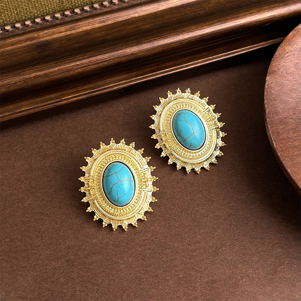 Vintage High-end Earrings Bold And Personalized Ear Cuffs